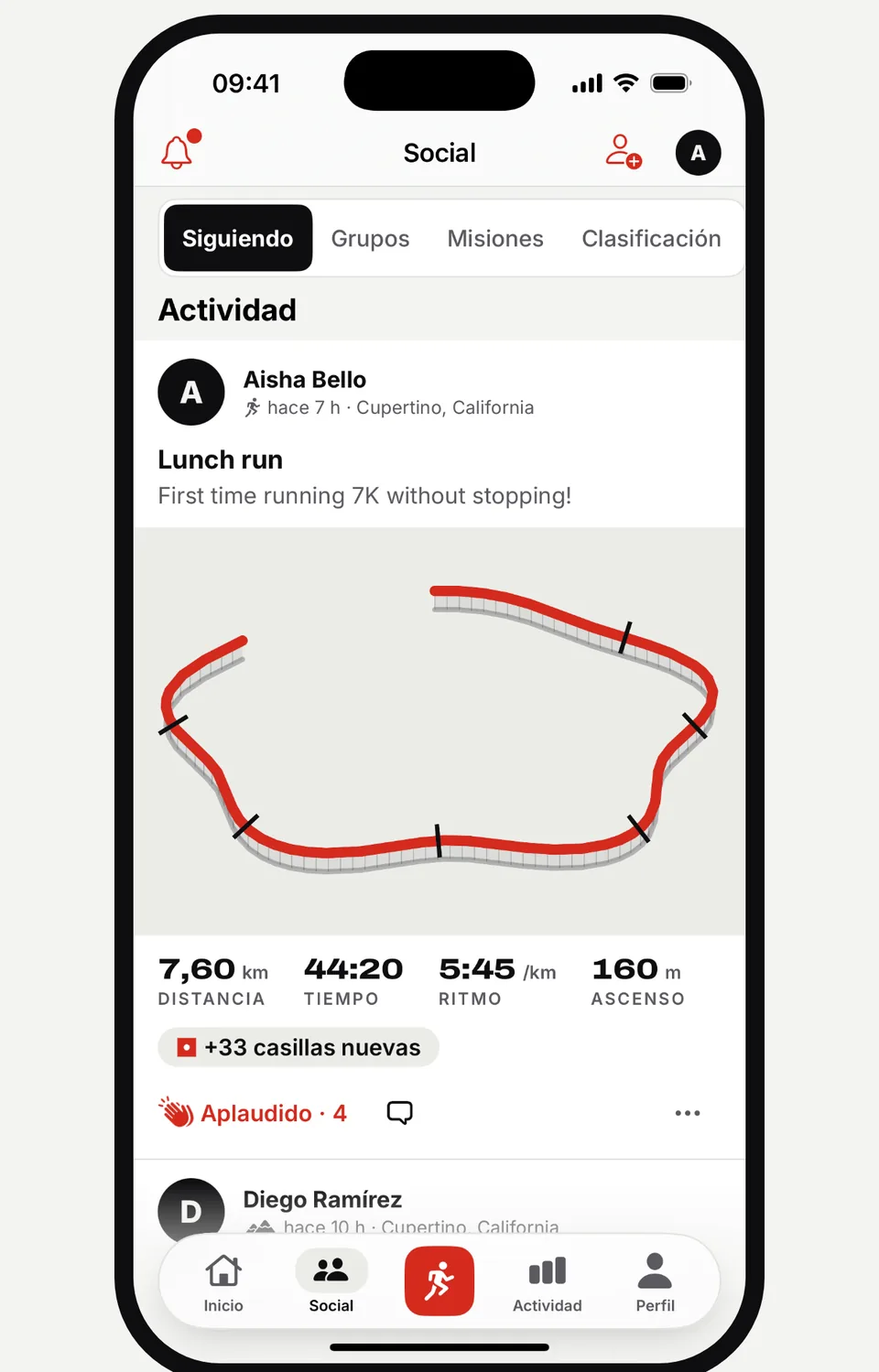 Feed social de Runvia con la carrera de un amigo, su trazado y aplausos